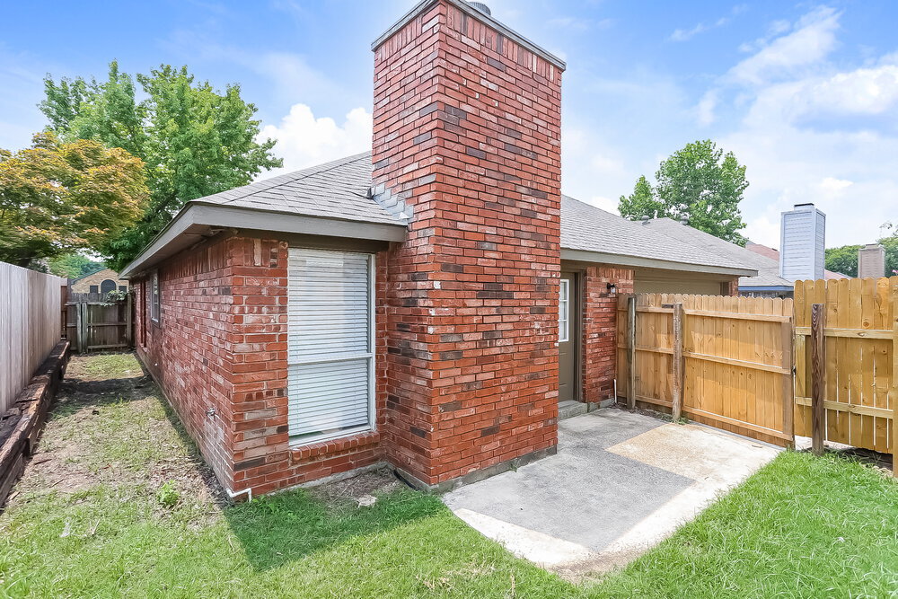 Building Photo - 4813 Cable Dr