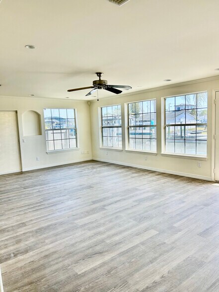Building Photo - 13802 Coco Ave