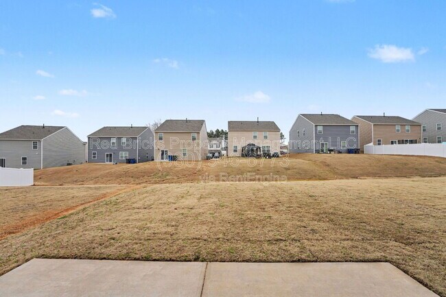 Building Photo - 136 Mdw Vw Dr