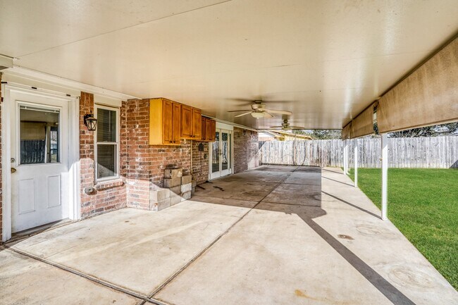 Building Photo - 18731 Shannon Glen Ln