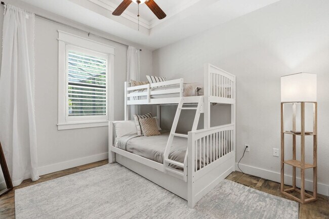 Building Photo - 3554 McComb Ln