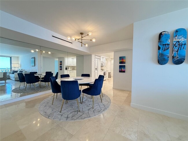 Building Photo - 1111 Crandon Blvd