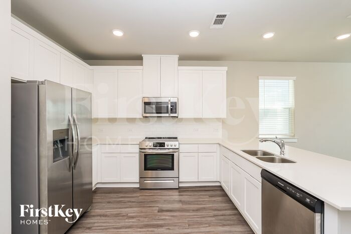 Building Photo - 18404 Idyllic Aly