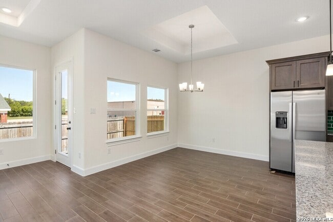 Building Photo - 406 Park Cir