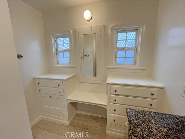 Building Photo - 1839 W 85th St