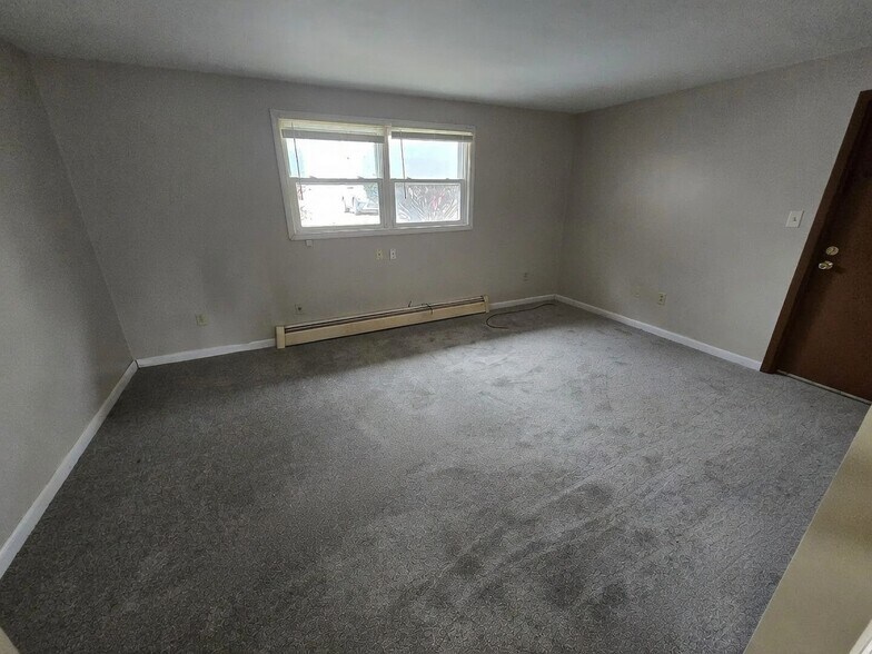 Building Photo - 5271 Concord Ave
