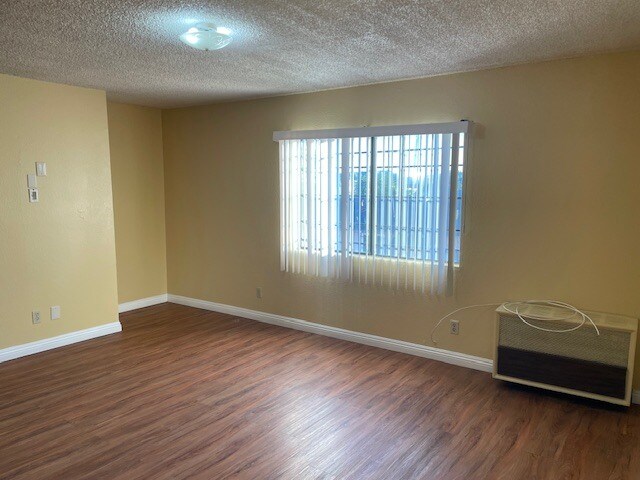 Building Photo - 11109 S Broadway