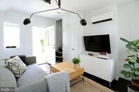 Building Photo - 1107 N Lee St