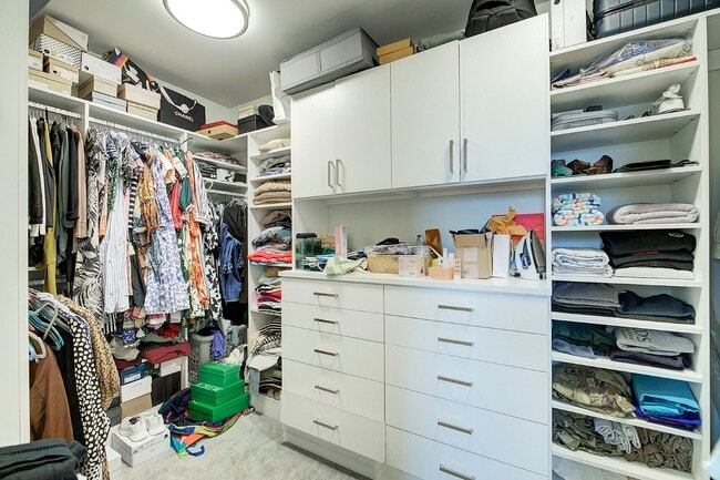 Building Photo - 5bd/3.5ba Seattle Home