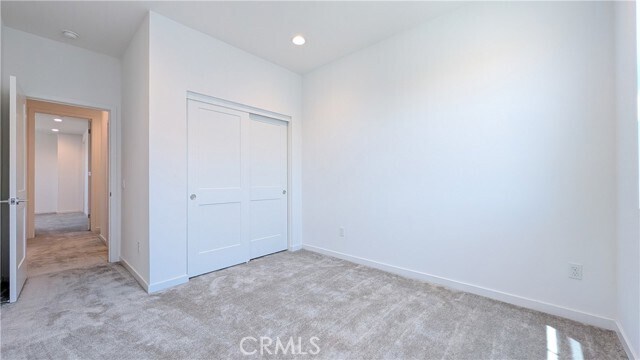 Building Photo - 231 Babson Ct