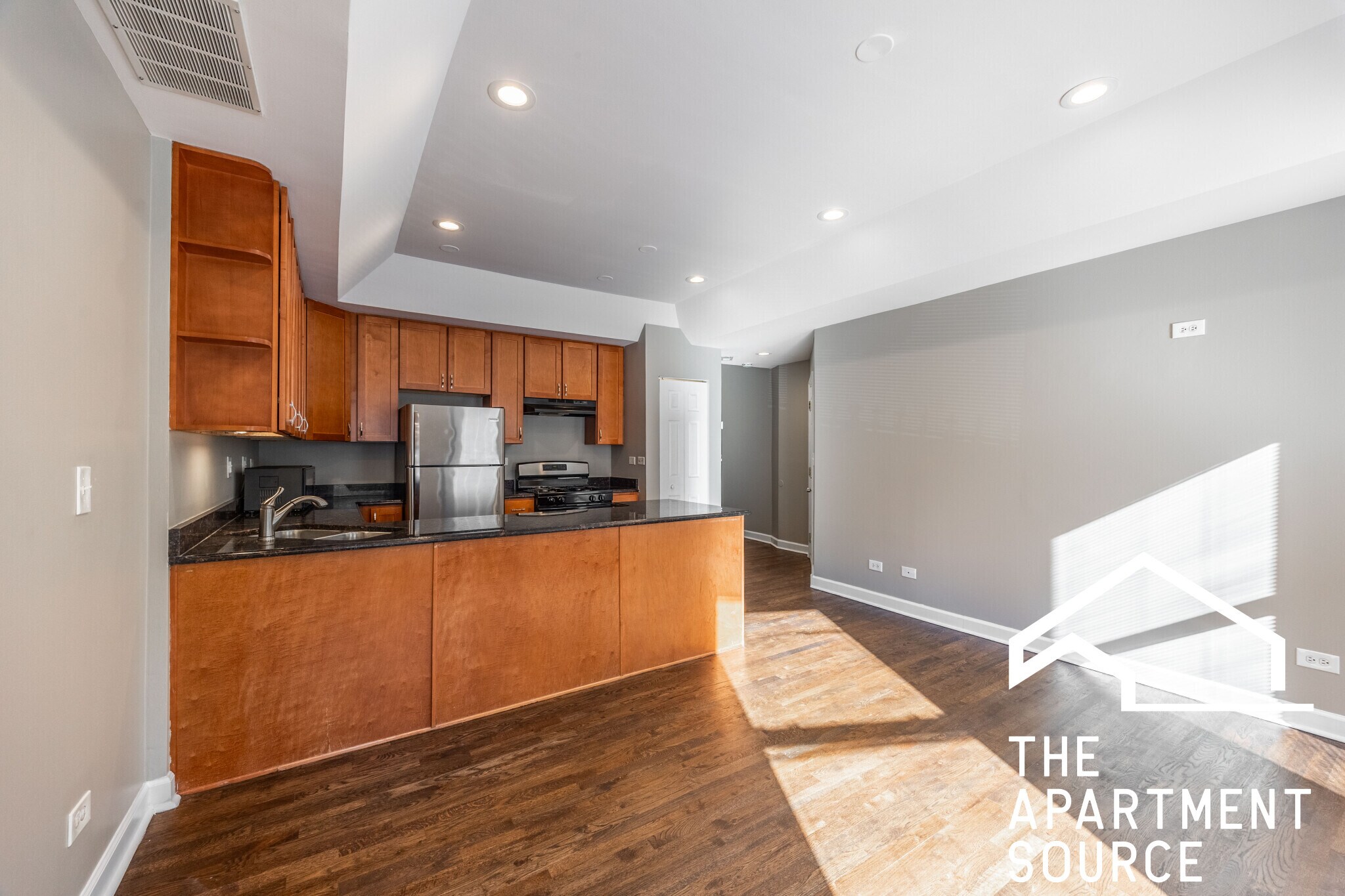 Building Photo - 4010 S Calumet Ave