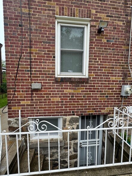 Building Photo - 3333 Dolfield Ave