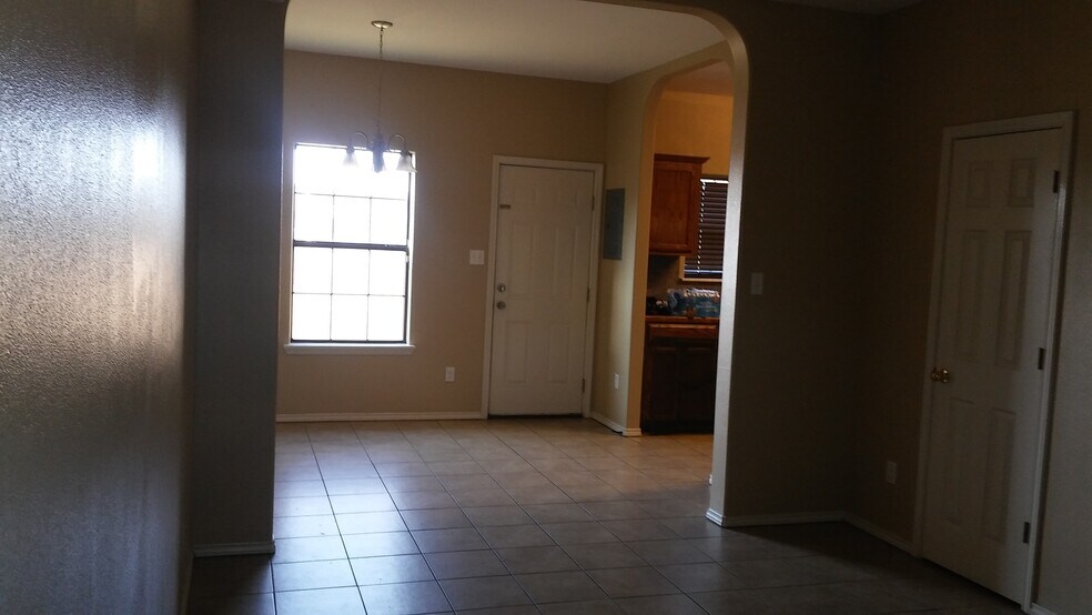Dining area - 422 Stone Drive
