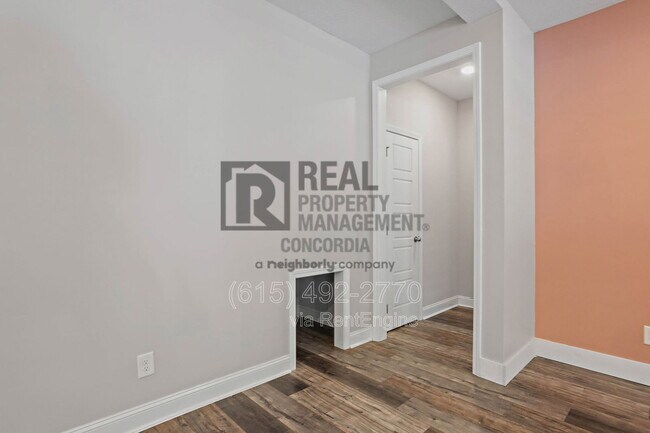 Building Photo - 338 Crusaw Dr