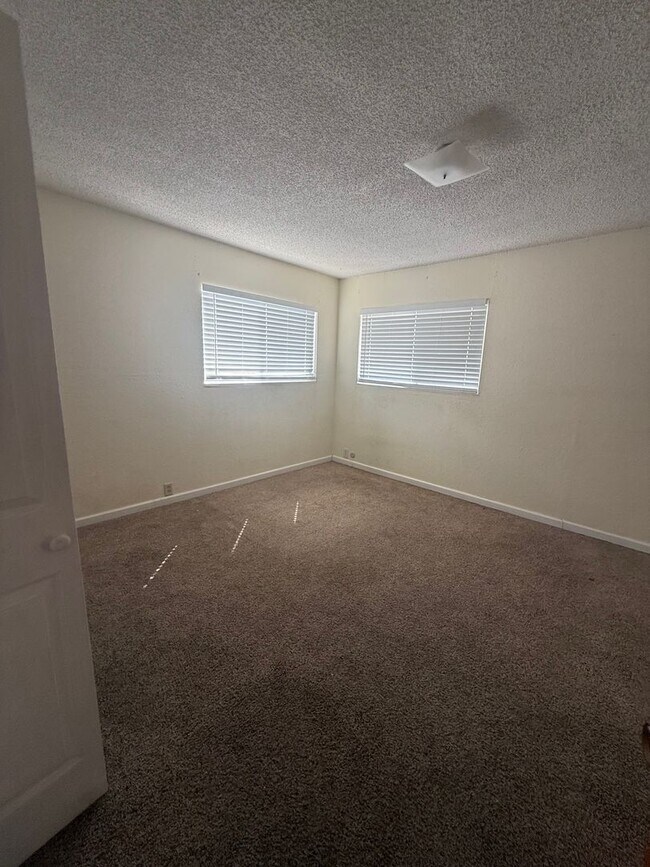 Building Photo - 357 Canyon Highlands Dr