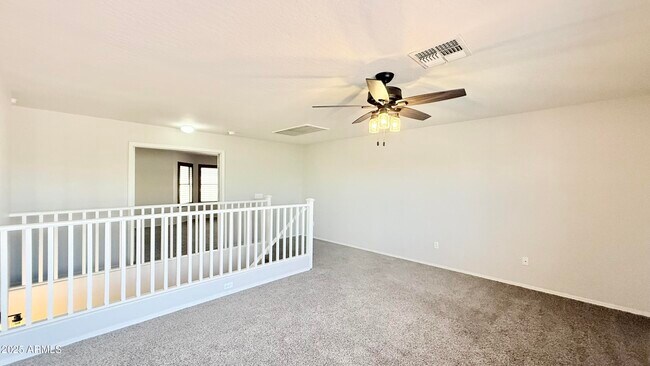 Building Photo - 1313 E Beth Dr