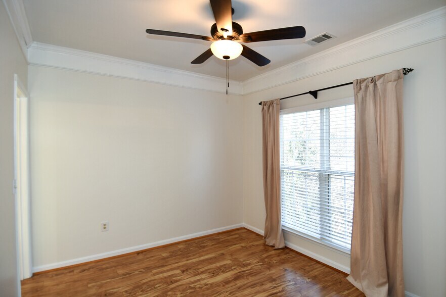 Building Photo - 11322 Westbrook Mill Ln