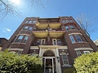 Building Photo - 2549 N Lake Dr