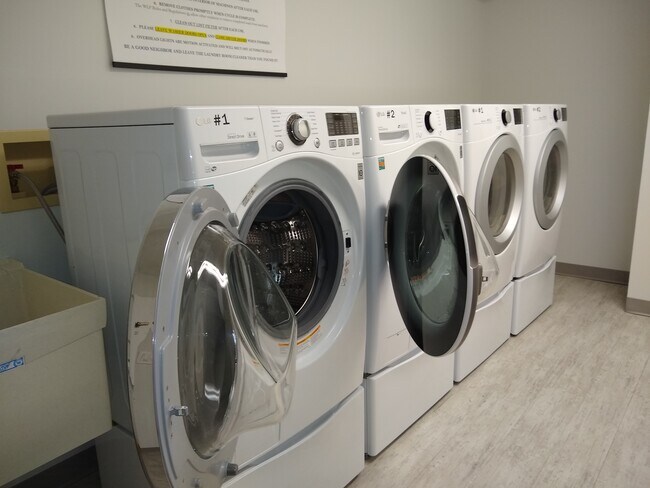 Free laundry across unit - 6500 Woodlake Dr