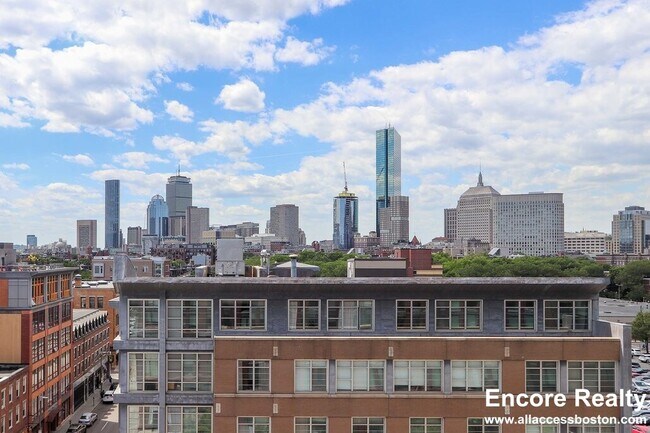 Building Photo - 390 Harrison Ave