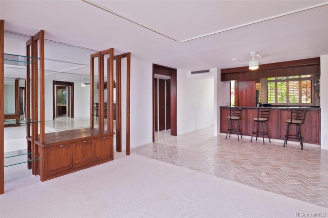 Building Photo - Esplanade on the water