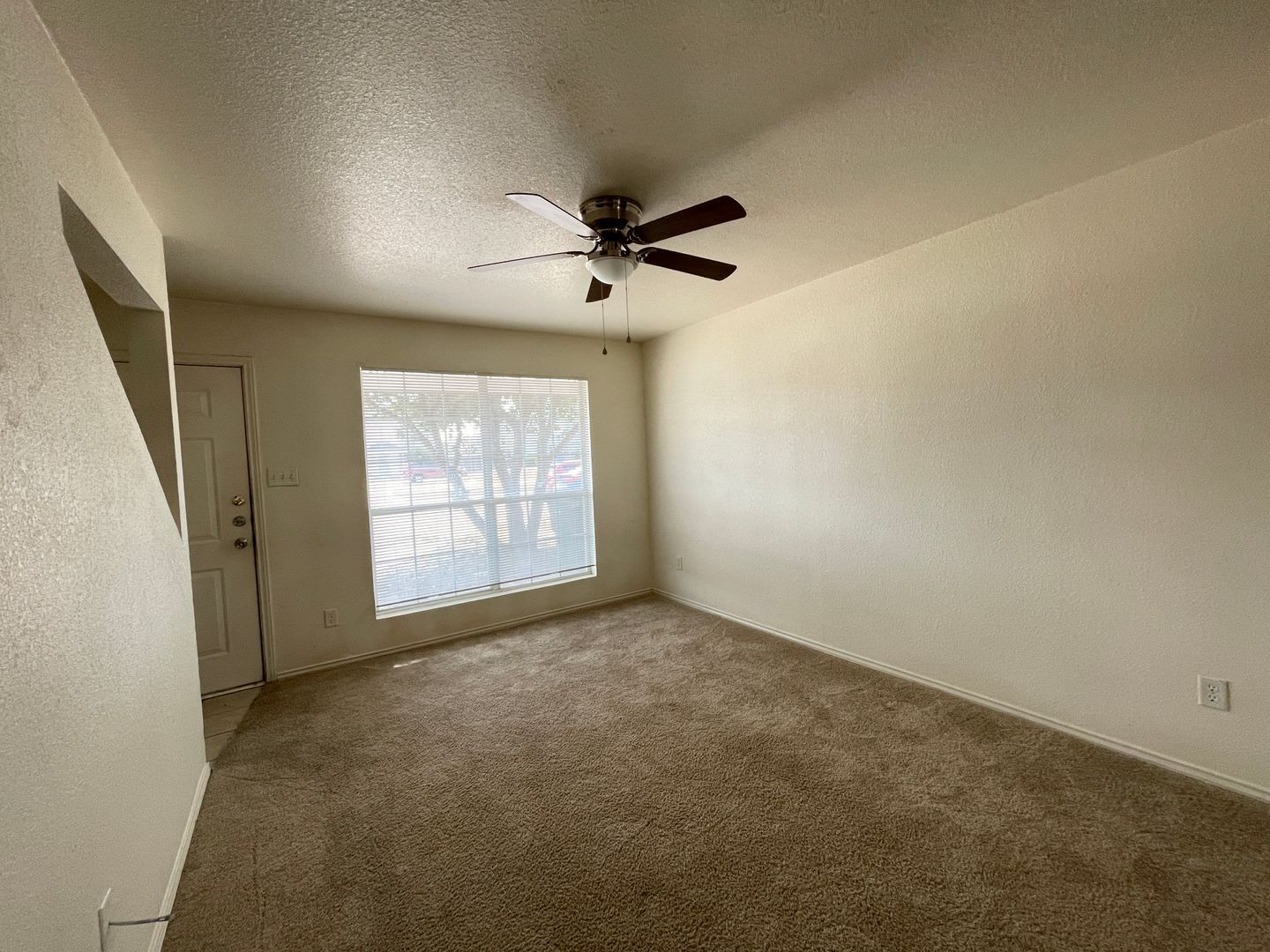 Building Photo - 4505 Deek Dr