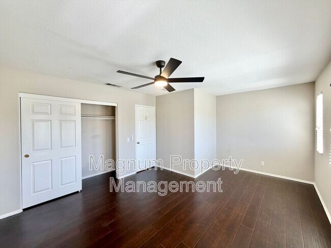 Building Photo - 42041 Delmonte St