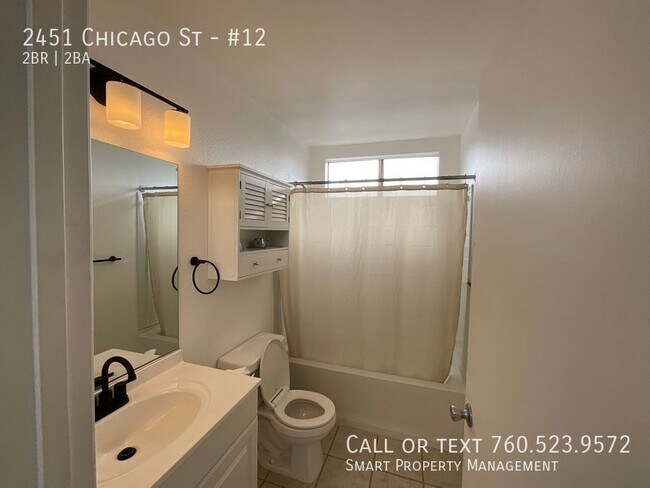 Building Photo - 2451 Chicago St