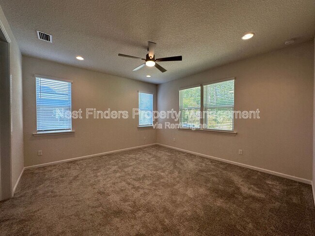 Building Photo - 282 Little Bear Run