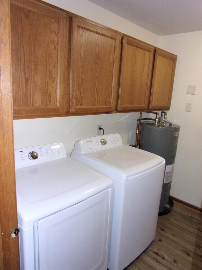 Building Photo - 1435 Pheasant Run Dr