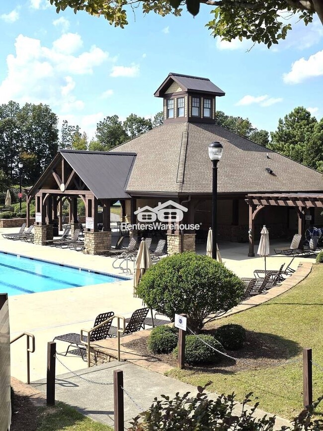 Building Photo - Beautiful 3-bedroom townhome in North Rale...