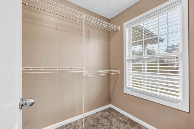 Building Photo - 2856 Sharpie Dr