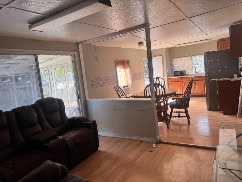 Building Photo - 135 Cypress St SW