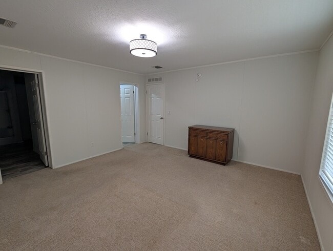 Building Photo - 6806 Pearson Ln