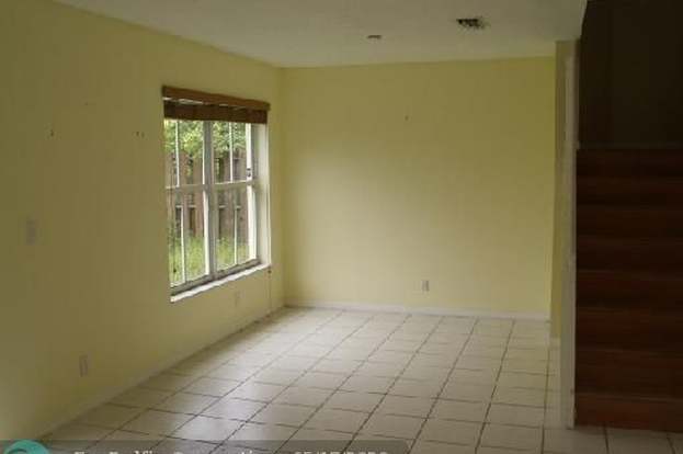 Building Photo - 6316 Seminole Terrace