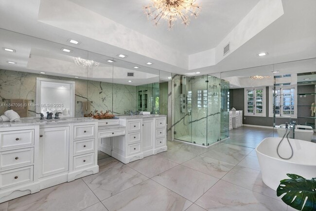 Building Photo - 3605 Flamingo Dr