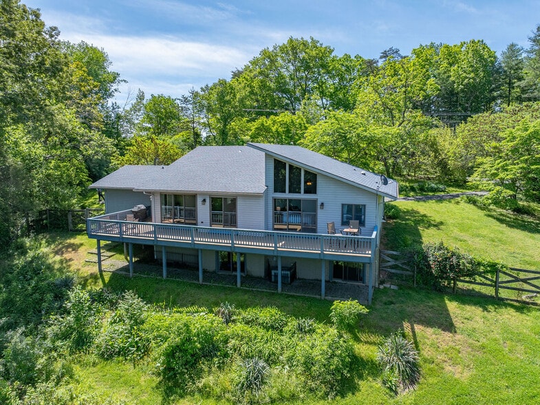 Building Photo - 4047 Amicus Rd