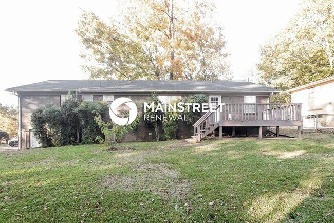 Building Photo - 5 Bedroom Pet-Friendly Home in Birmingham, AL with Main Street Renewal