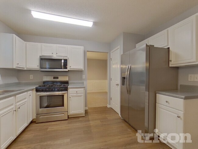 Building Photo - 4247 Arnolds Mill Overpass