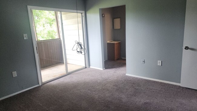 Building Photo - Large 2 Bed/2.5 Bath located on The Village Orlando