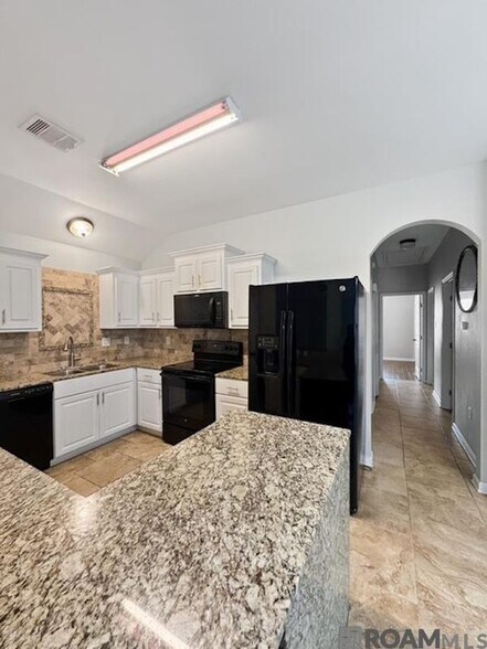 Building Photo - 923 Sedona Pines Dr