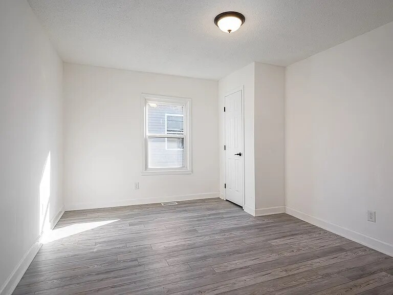 Building Photo - 1112 Hyman St