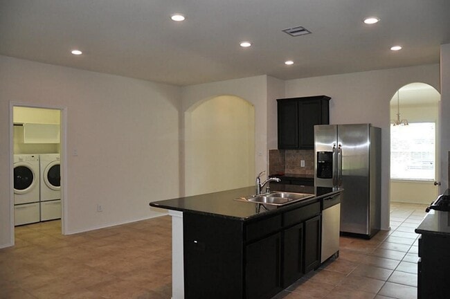 Building Photo - 3335 Jane Wy