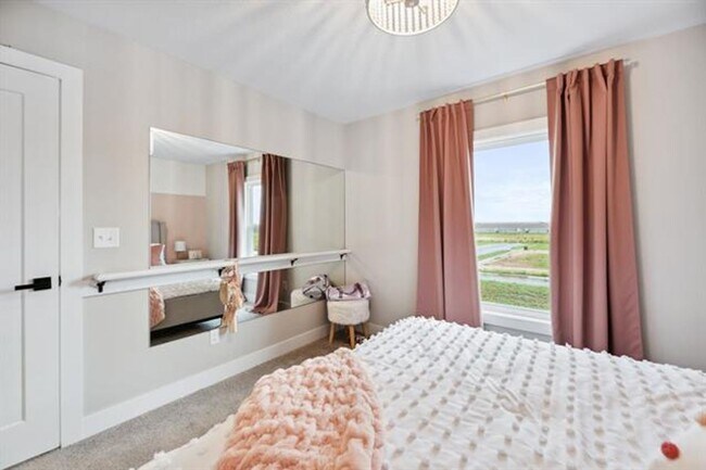 Building Photo - Brand New & Move-In Ready!