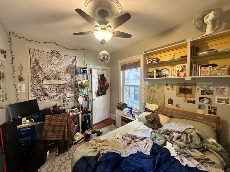 Building Photo - 12 Oswald St