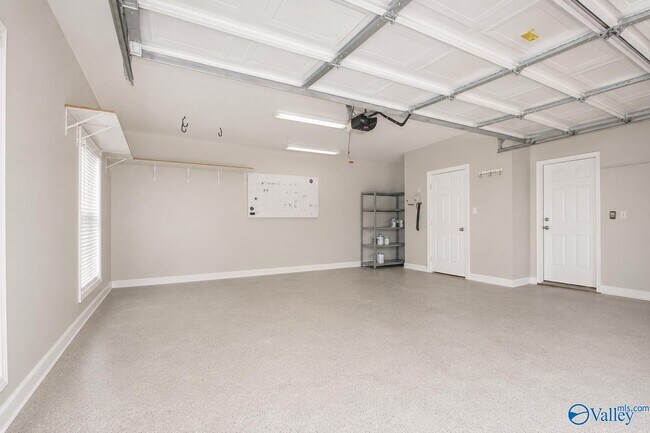 Building Photo - 103 Tudor Pl