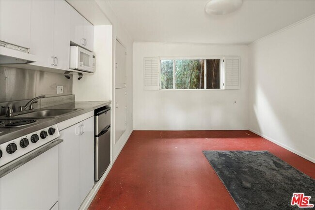 Building Photo - 146 N Gunston Dr