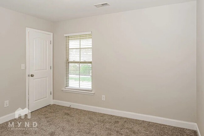 Building Photo - 136 Pitts Griffin Drive