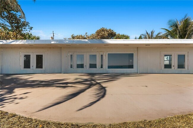 Building Photo - 9556 Doubloon Dr