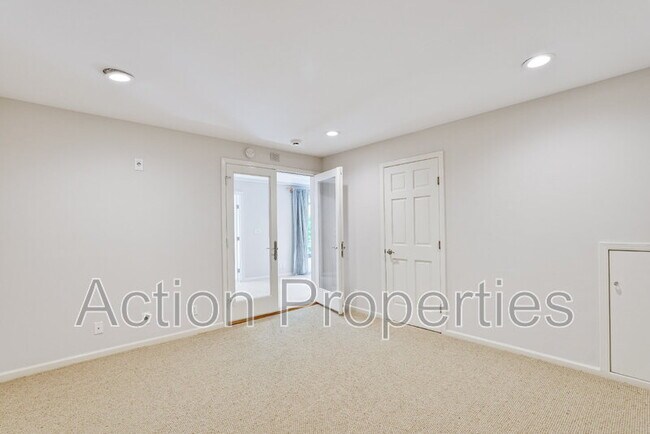 Building Photo - 15350 Norton Rd